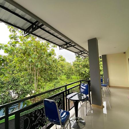 Wisma Hn Selang Luaran gambar