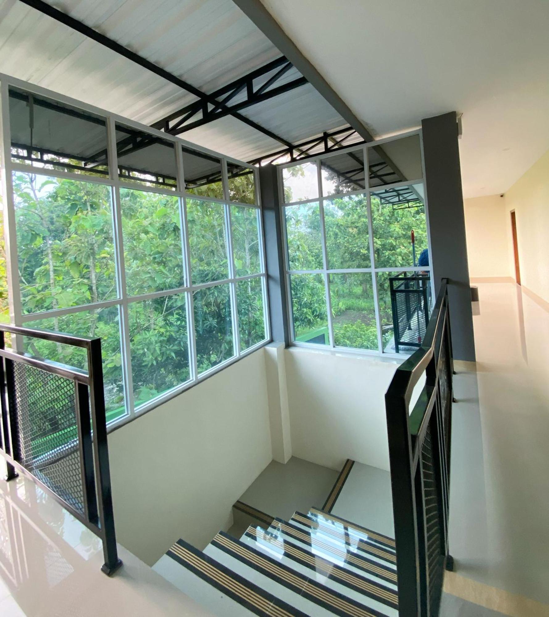Wisma Hn Selang Luaran gambar